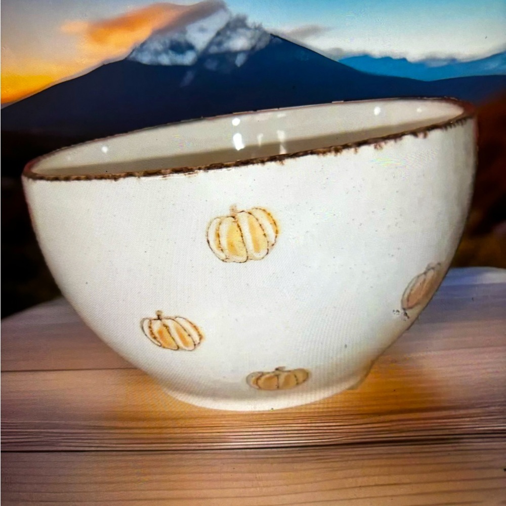 New Portugal Hand Made & Painted Pottery Quality Heavy Fruit Serve Mixing Bowl